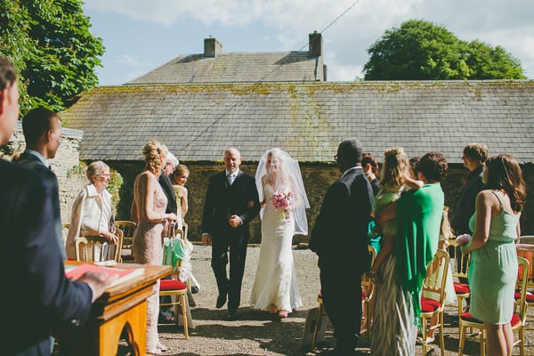 wedding photographer - Ireland-Roundwood house-17