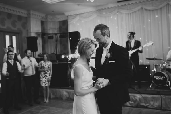 Laura & Matt creative wedding photographers-31