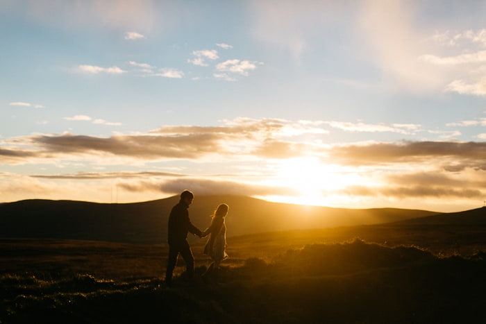 cave hill engagement photography-48