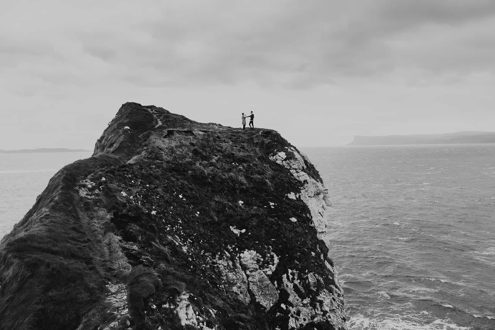 elope dunluce castle