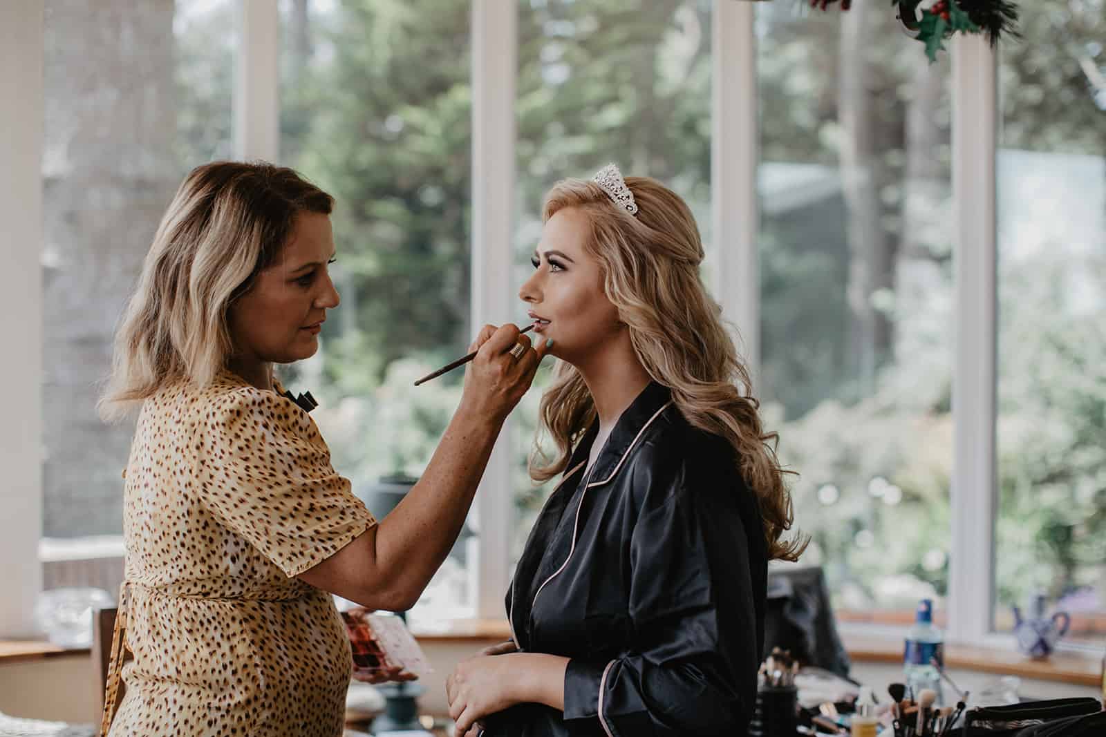 Ireland make up artists